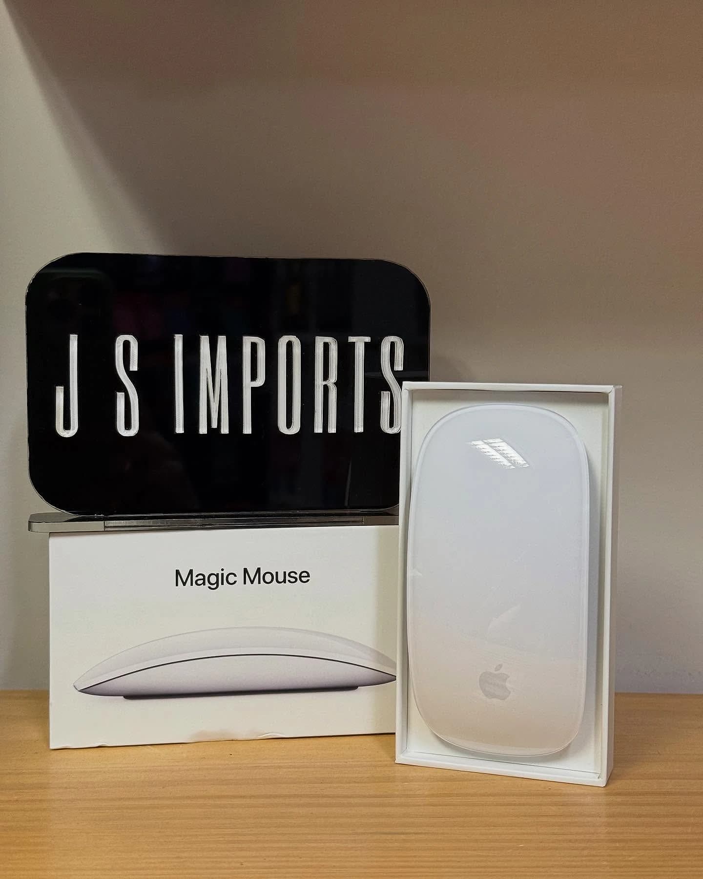 Magic Mouse, na foto da JS Imports