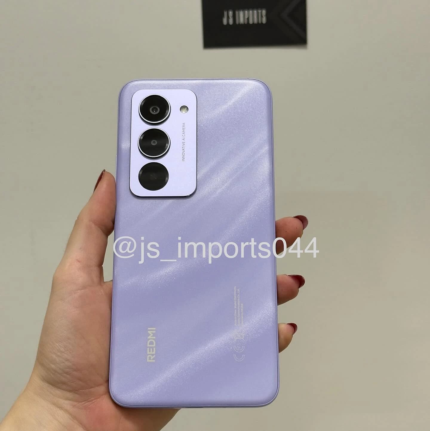 Redmi 15 4G, na foto da JS Imports