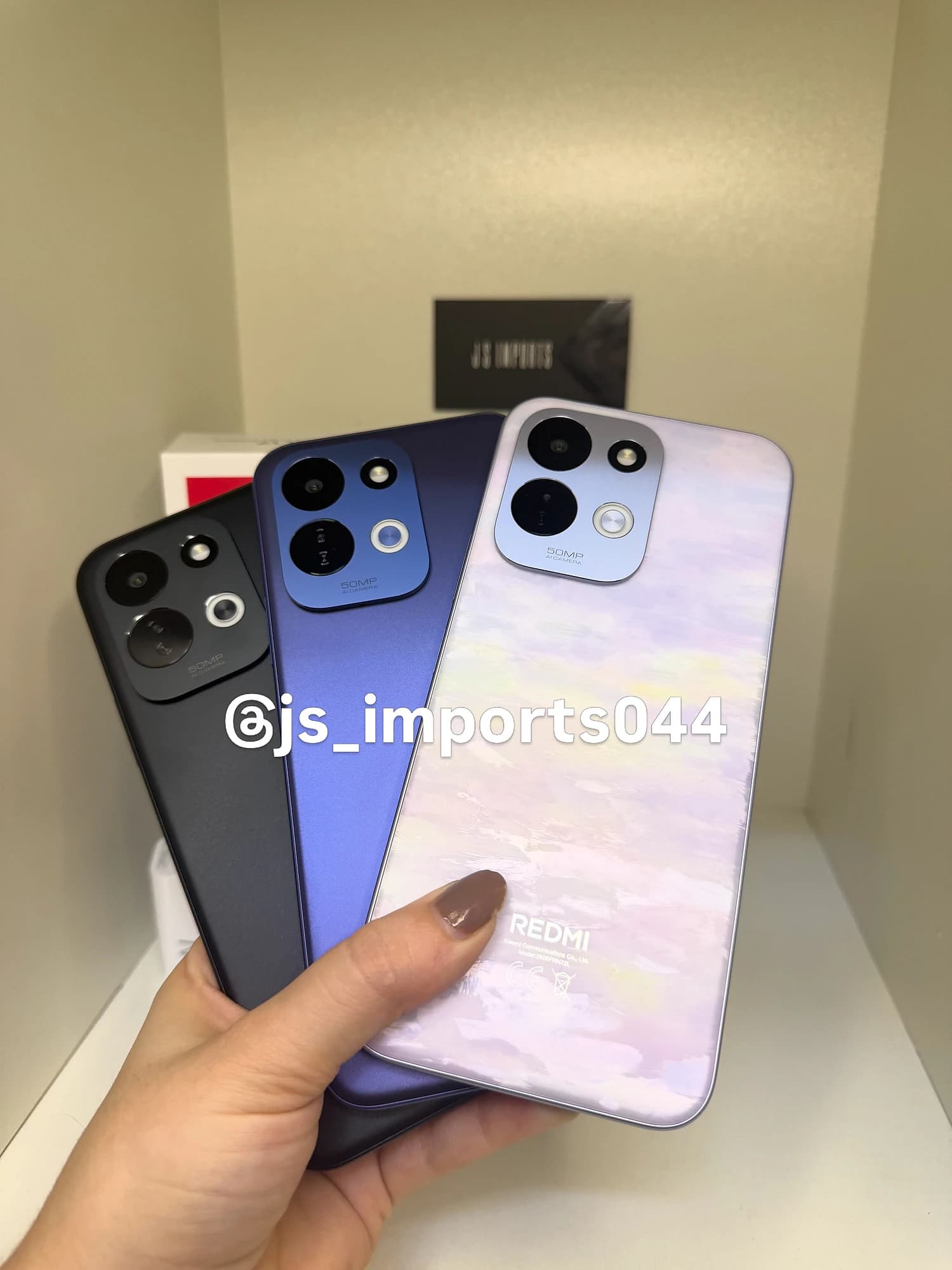 Redmi 17 4G, na foto da JS Imports