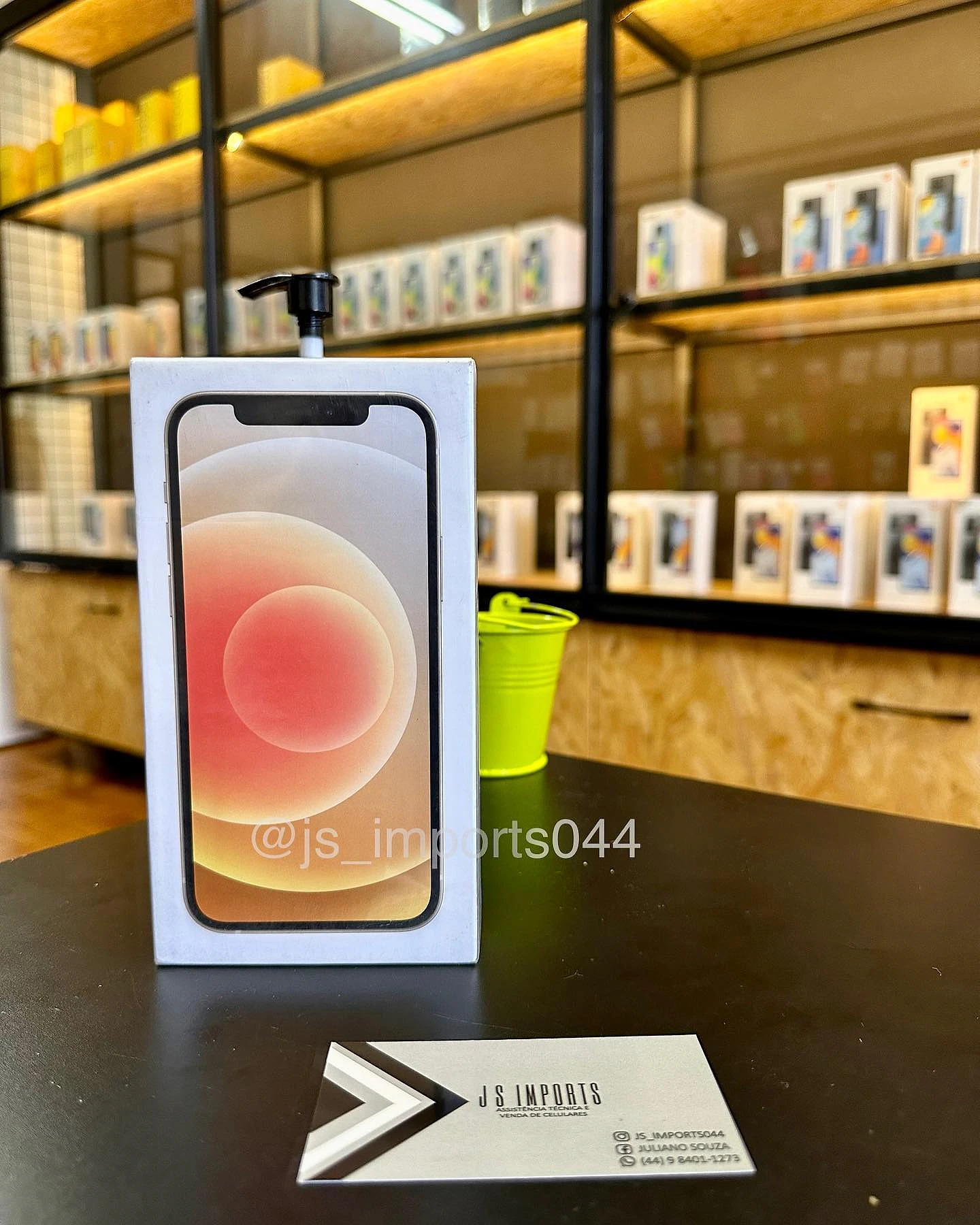 iPhone 12